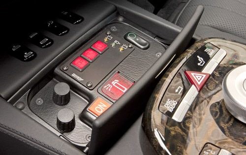 试驾新款奔驰S600 Pullman Guard防弹车