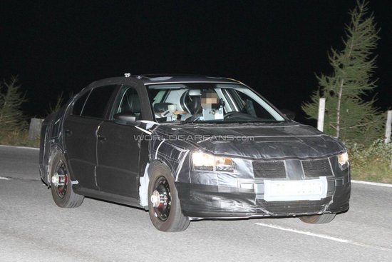 大众新车海外路试谍照首曝 疑似换代朗逸