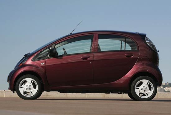 三菱i-MiEV电动车推入门车型 约合16万元